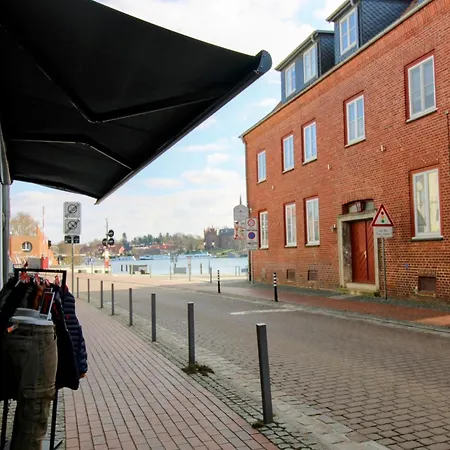 Moderne Am Malchower